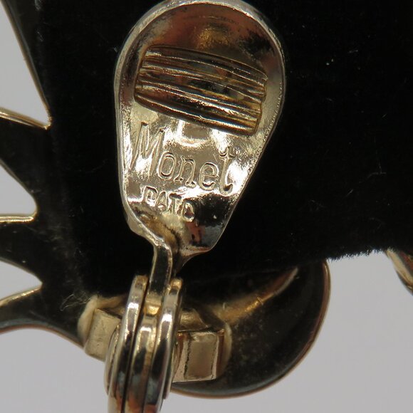Vintage Monet Gold Tone Clip On Earrings Bonus Faux Pearl Earrings - Picture 3 of 6